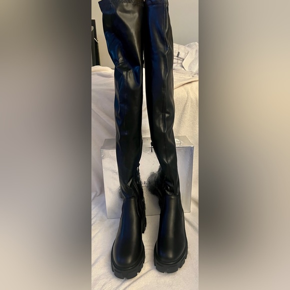 Azalea Wang Slim fit stretch thigh boots. Size 9 women’s. - Picture 5 of 9